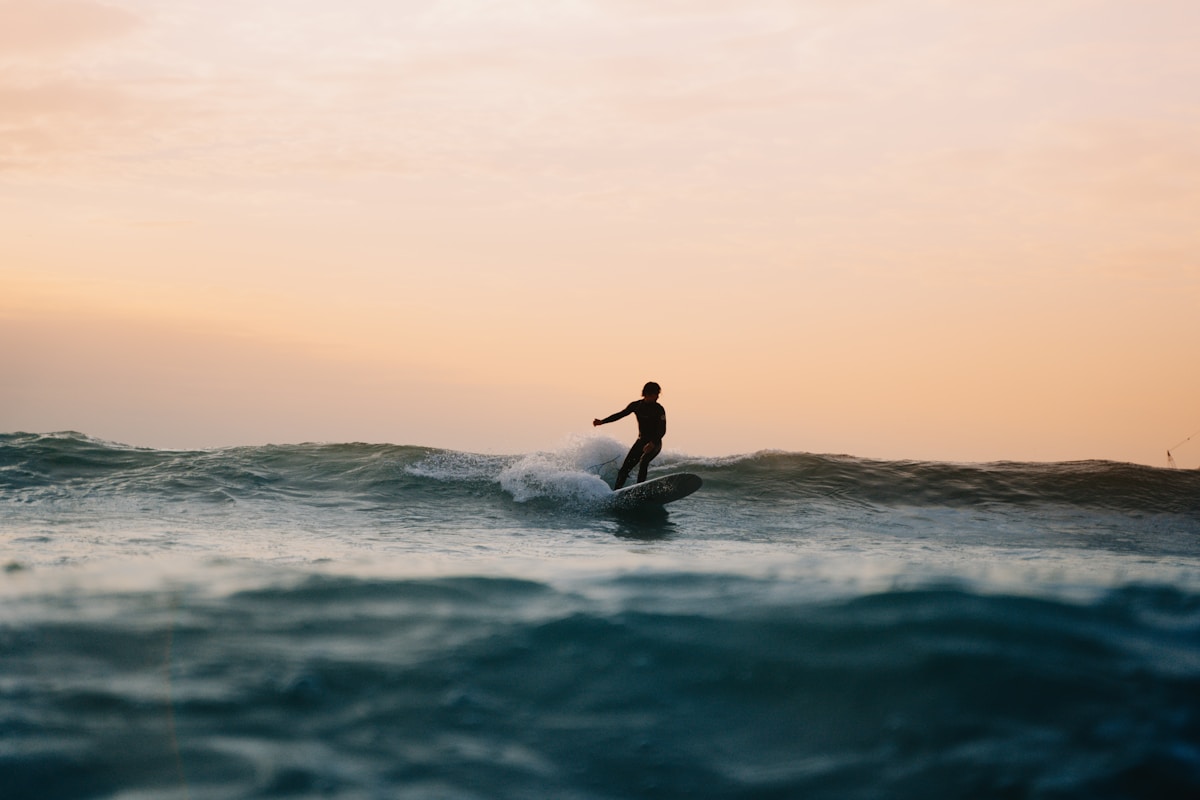 Surfer riding a powerful wave at Killers