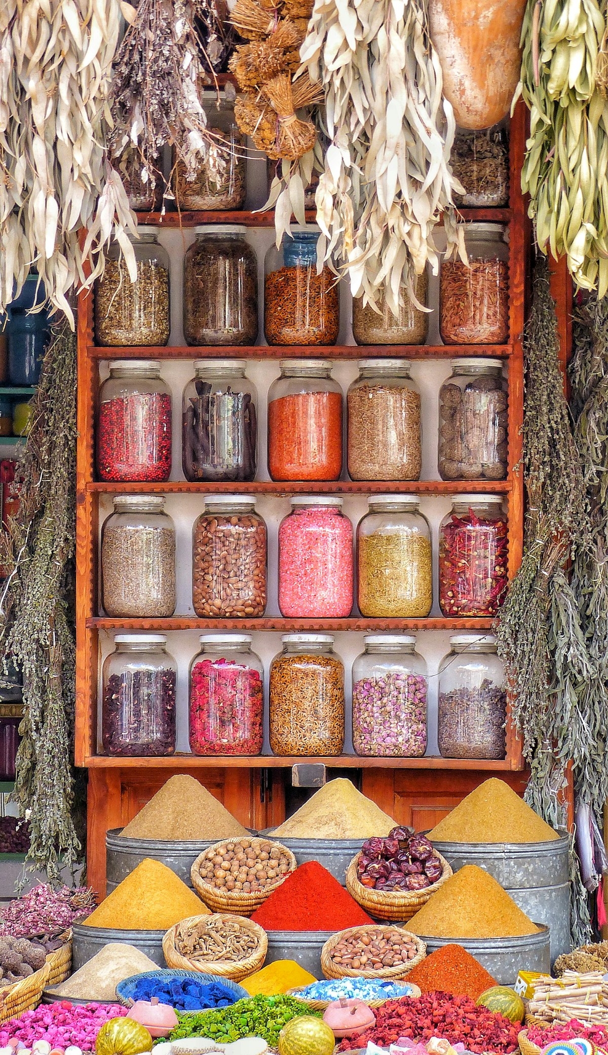 Moroccan spices at a Taghazout café market